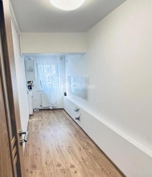 59990 euro -Garsoniera Gorjului -bloc 1981- centrala proprie - 9