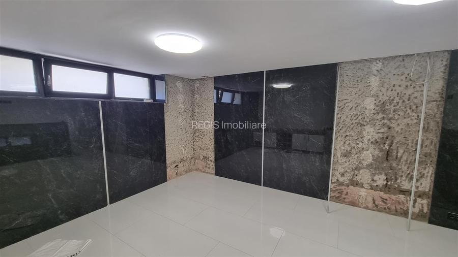 Vila - Bloc modern de 11 camere zona Centrul Civic , Onix - 33