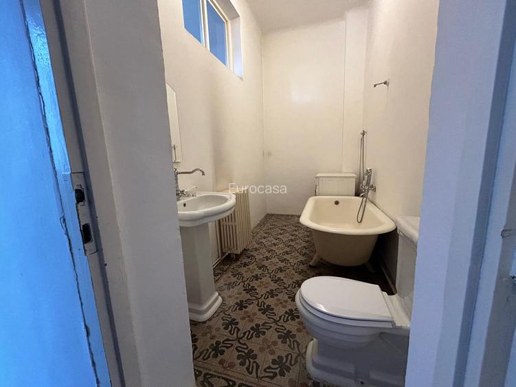 doua camere plus spatii comune, zona excelenta, cladire istorica - 7