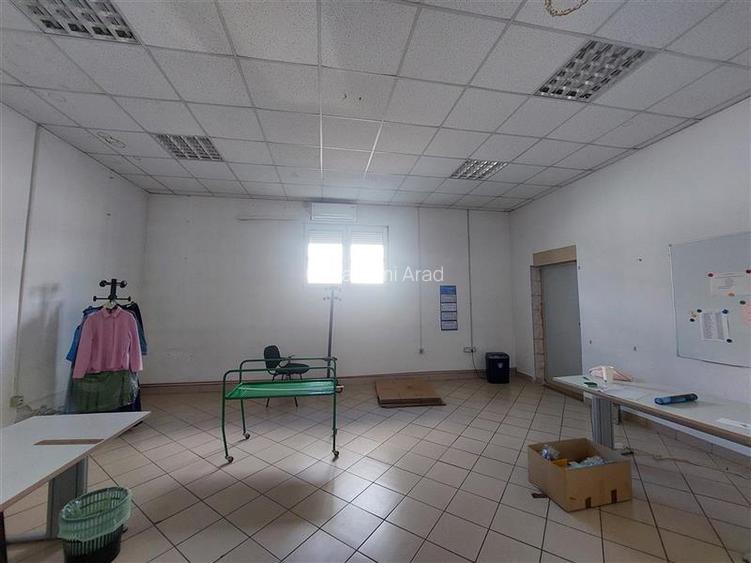 Hala de inchiriat in apropiere de aeroport - 12