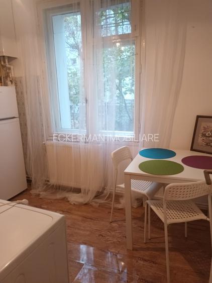 Floreasca-parc, 2 camere de vanzare, p/3, decomandat, centrala proprie, mobilat - 7