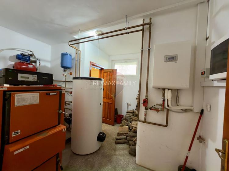 Casă / Vilă 8 camare cartier Beverly Hills Sanmartin - 20