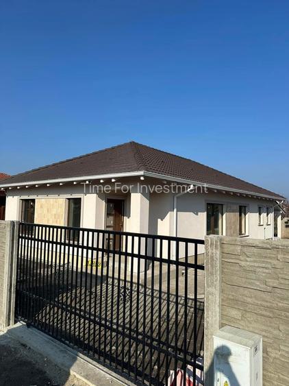 Individuala Parter Sanmihaiu Roman,4 Camere,2 Bai,Proiect Modern,Curte Amenajata - 2