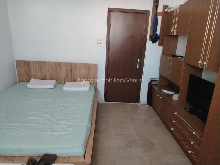 Garsoniera zona Cornisa etaj 2 - 2