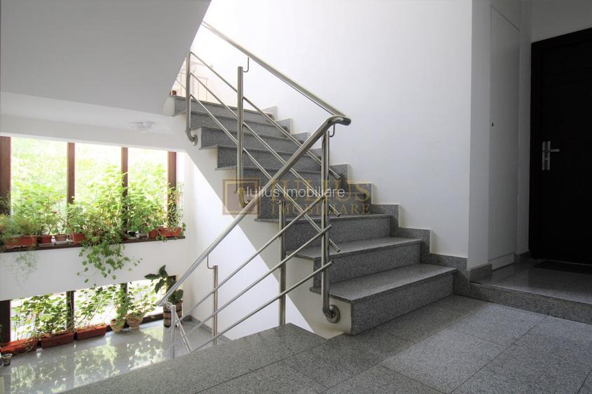 Centrala proprie, bucatarie inchisa si balcon spatios; posibilitate decontare - 14