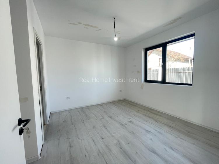 Casa parter 4 camere - La intrare in Com.Berceni - 11