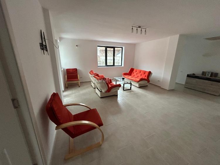 Casa si teren în zona de munte - 3