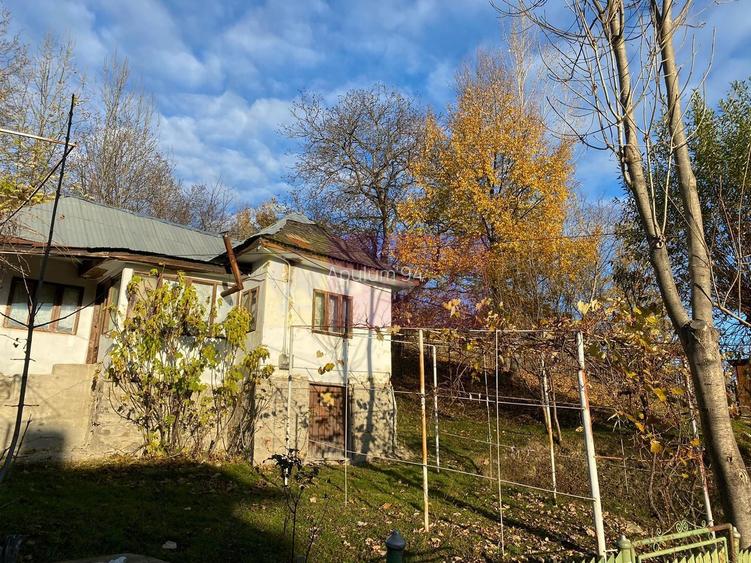 Casa demolabilă cu teren de vanzare in Breaza - 4