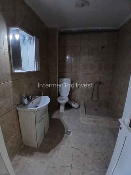 Inchiriere! Casa 2 camere, baie bucatarie , libera - 4