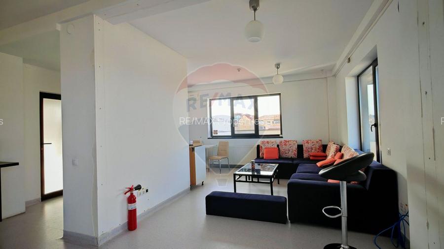 Cladire de birouri de 943.29mp de vânzare în zona Hipodrom 1 - 11