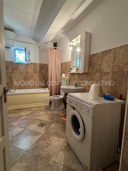 Vila cu curte generoasă Lazu - 14