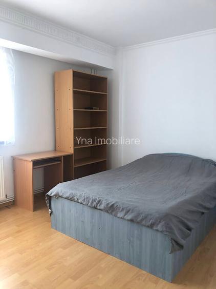 Ofer inchiriere ap 3 camere  ultracentral, mobilat si utilat, 550 euro - 16