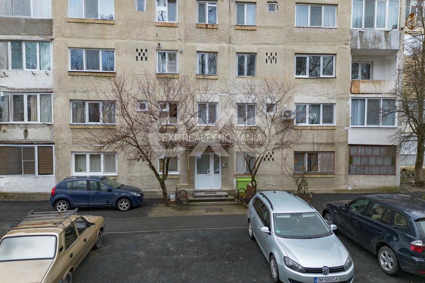 De vanzare apartament 2 camere in Buzias - 11