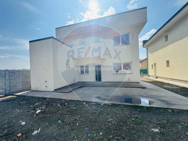 Casă / Vilă Bariera Valcii - 3