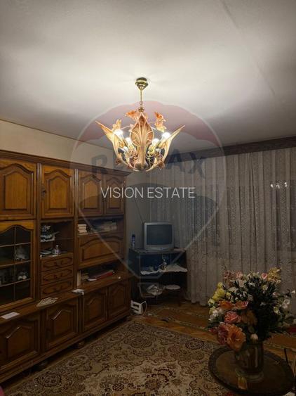 Apartament cu 3 camere de vânzare în zona Central - 3