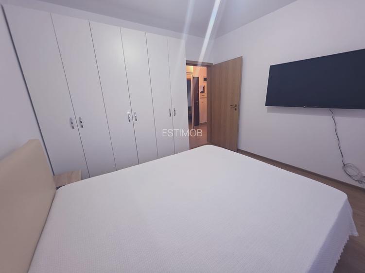 Inchiriez 2 camere decomantat pet friendly Tractorul zona Mega Image - 10