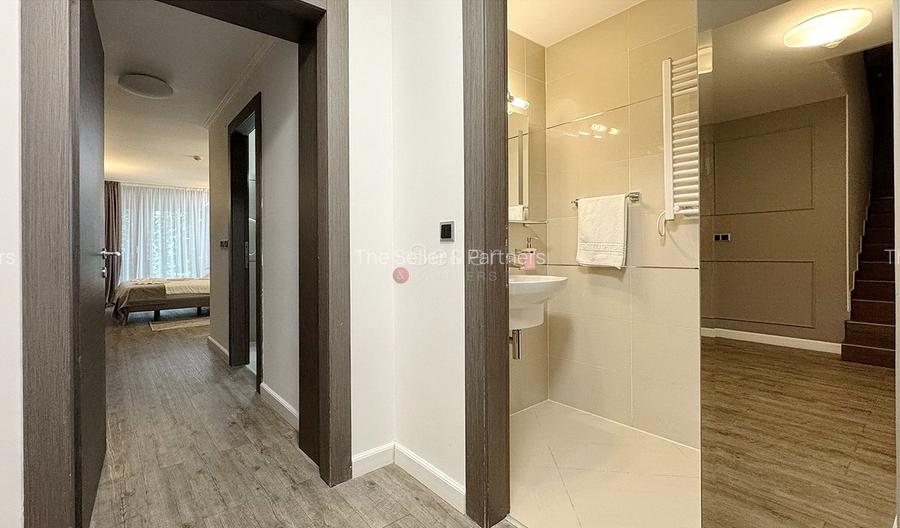 Apartament ce ofera  acces catre 2 terase generoase - 15