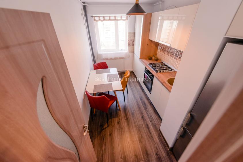 Tomis Nord, Bdul Tomis, 2 camere decomandate, mobilat, utilat, gaze, 450 Euro - 12