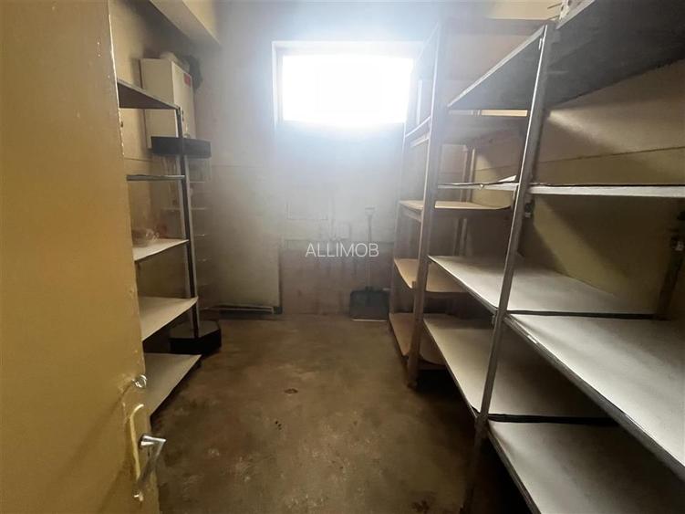 Spatiu comercial de 120 mp in Plopeni, zona cu vad . - 13