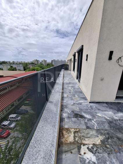 Penthouse 3 camere 5/5, parcare,centrala, Bdul Timisoara, Str. Leaota. - 3