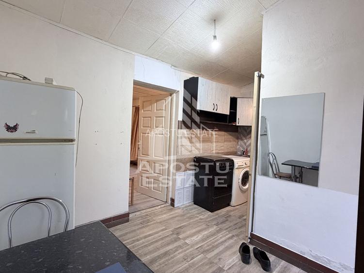 Casa la curte comuna Dambovita malul Begai - 3