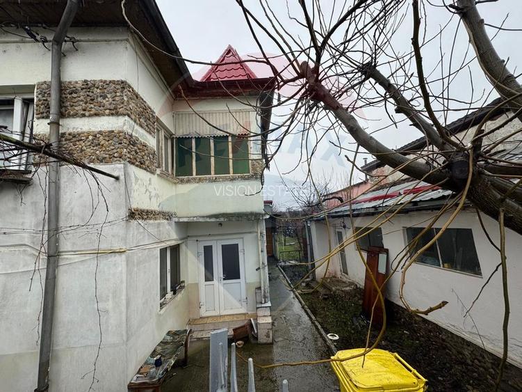 Casă / Vilă cu 5 camere de vânzare în zona Bariera Valcii - 2
