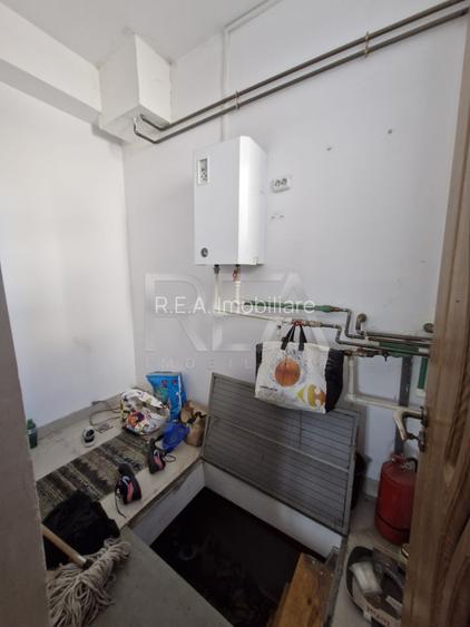 Vila 7 camere Salajan, centrala, an 2020, 281 mp - 12