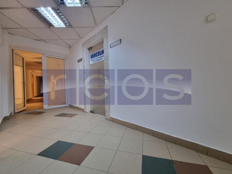 VANZARE SPATIU COMERCIAL | 15 CAMERE | ZONA UNIRII - 32