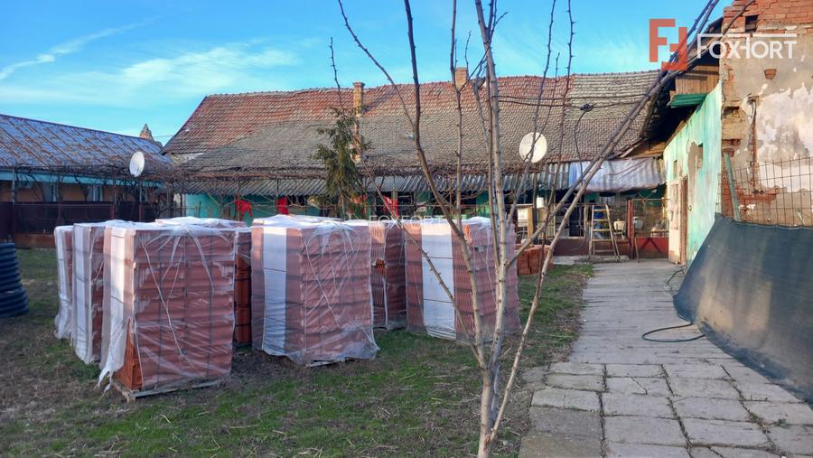 Casa individuala + hala de vanzare in Grabat  - 3