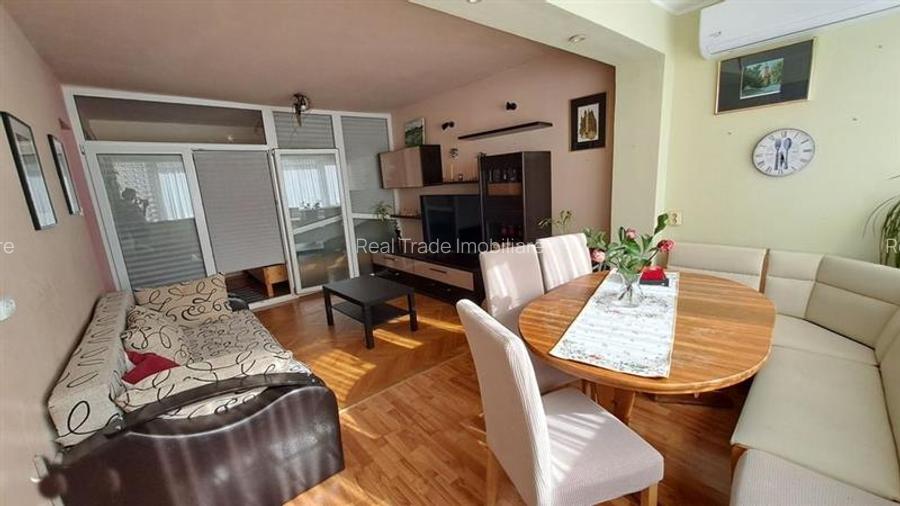 Apartament 3,5 camere, centrul nou, mobilat si utilat, parcare - 3