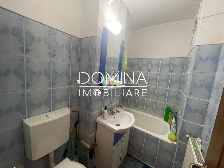 Vanzare apartament 3 camere, etaj 3, situat in Targu Jiu, strada Slt. Ion Fota - 6