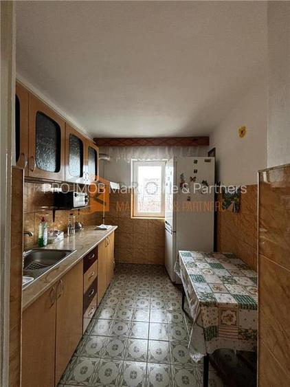 Apartament 2 camere cf 1 decomandat zona Micro 5 - 6