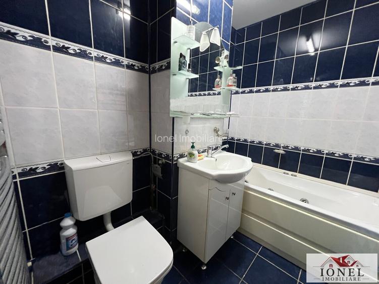 Apartament trei camere decomandat de vanzare in Aiud - 5