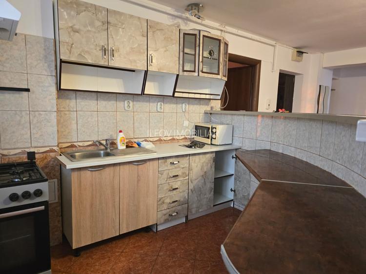 Apartament 3 camere Otopeni, 96mp, central, utilat si mobilat modest - 3