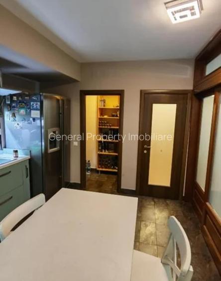 Apartament 5 Camere, 3 Băi, cu curte proprie UNIRII - 5
