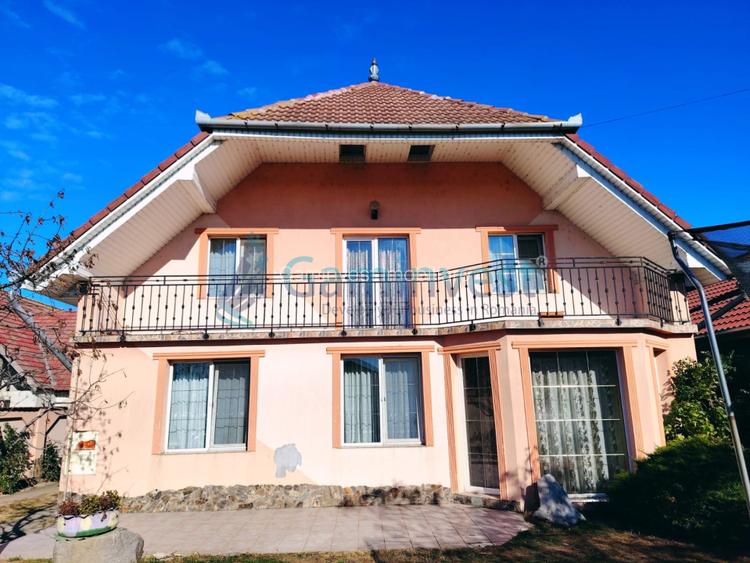 Vila cu teren de 2800 de mp de vanzare in Santandrei, Bihor, Romania - 2