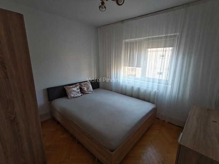 Inchiriez apartament 3 camere, et. 2, centrala proprie,2 bai- Complex Studentesc - 10