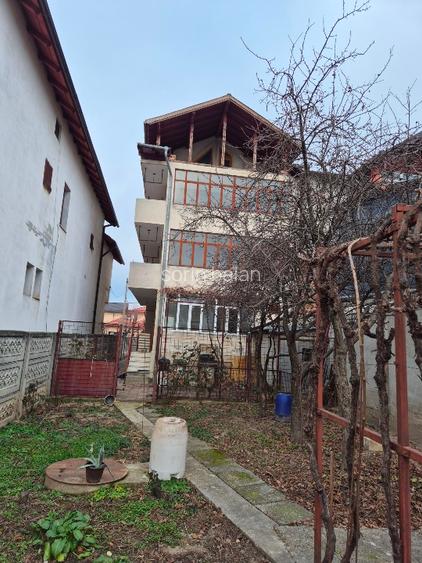 CASĂ 2 etaje + teren 428mp, central în Pitești-Exercițiu - 300,000€ - 7