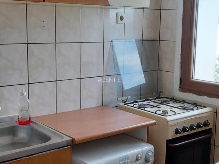 Titan metrou-stradal-vedere parc - 5