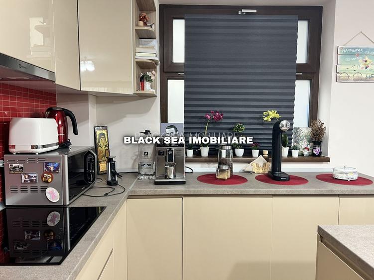 Vila de 7 Camere D+P+1+POD - Curte si garaj, EFORIE NORD Ocazie unica - 7