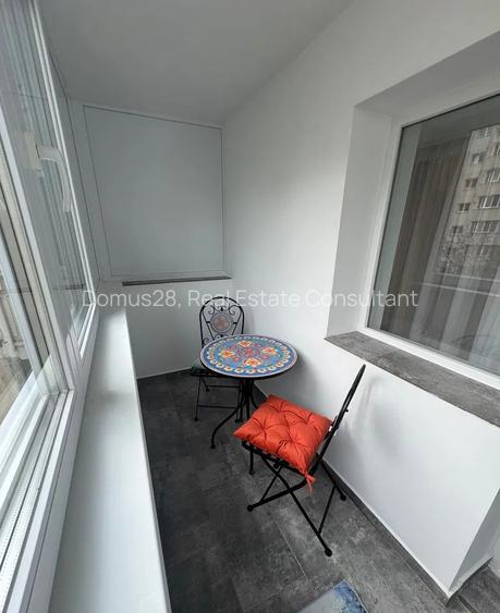 Apartament 2 camere, decomandat, Bd. Unirii - 10
