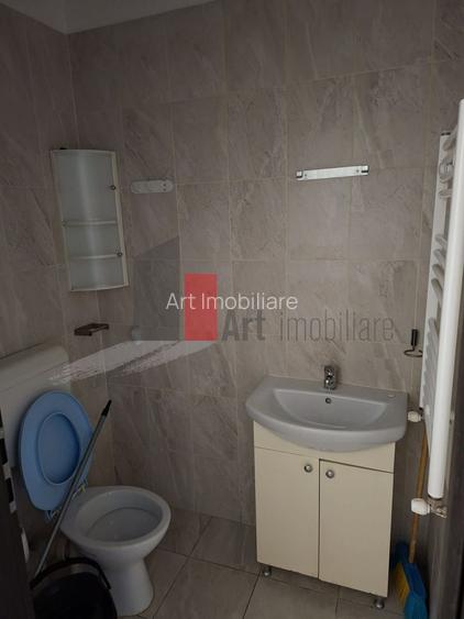 Apartament cu trei camere de vanzare-Metalurgiei-Aparatorii Patriei-cu centrala - 5