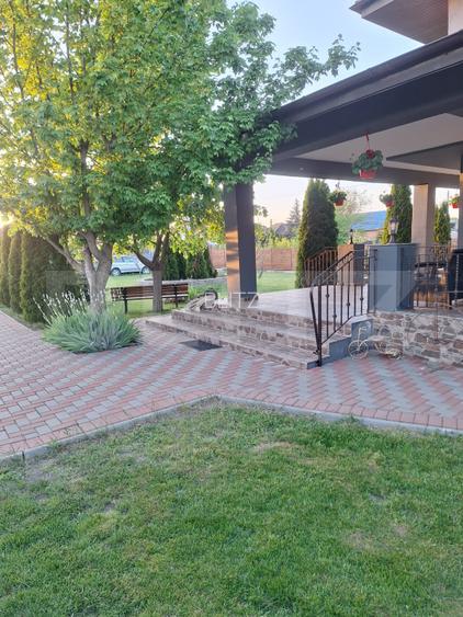 Casa 4 camere, 200 mp util, 1300 mp teren, Sculeni - 3