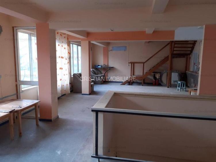 1100mp util IMENSA VILA P+1+M+ 2 spatii comerciale, zona Centrala - 7