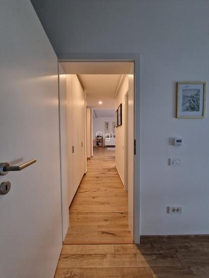 Închiriere apartament  - 4