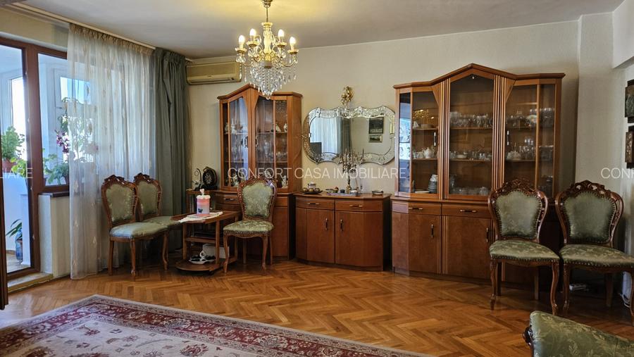 Unirii-Decebal stradal, 4 camere, etaj 6, st- 115 mp, - 2