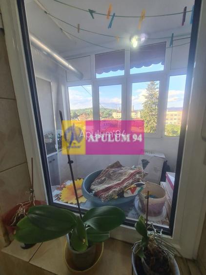 Apartament cu 3 camere de vanzare in Campina - Zona Centrala - 10