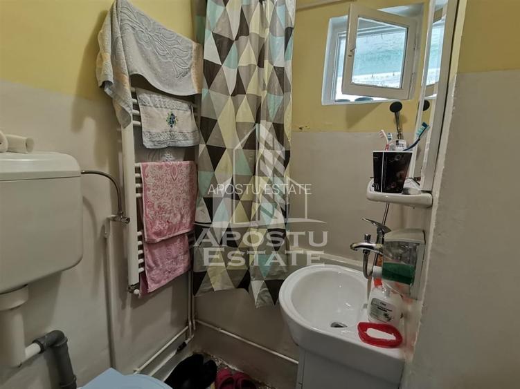 Apartament 2 camere Complexul Studentesc etaj 4 - 8