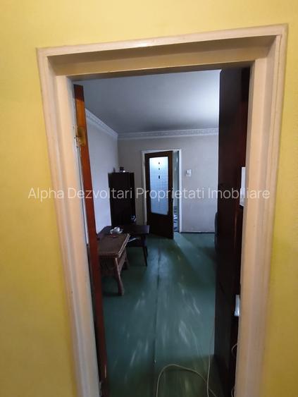 Titan, Trapezului , metrou 1 Decembrie 1918, str. Prevederii - 4