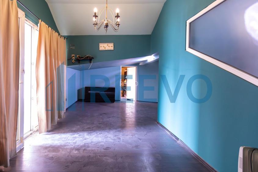 Clădire și teren de investiție, central Roman - 87